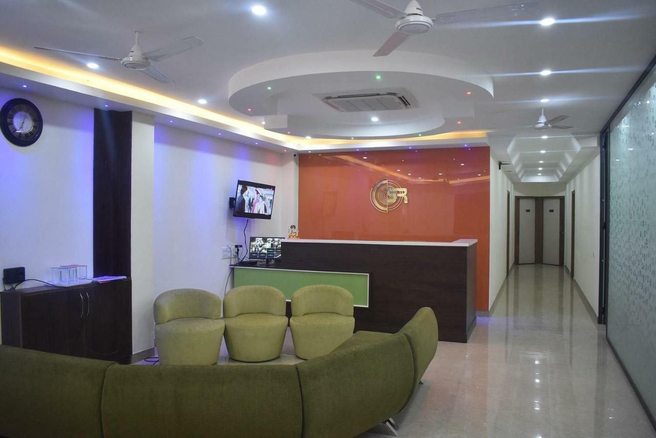 S.R. Residency Hotel Zirakpur Exterior photo